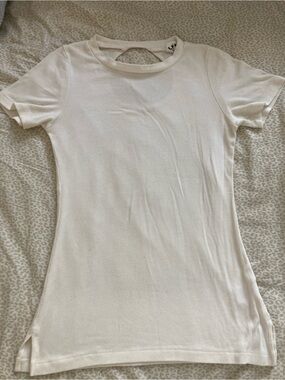 LNA Women's Off White Ribbed Short-Sleeve Top with Back Cutout Round size XS